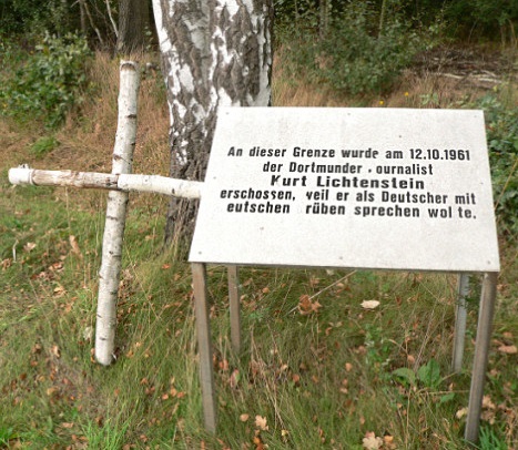 Gedenktafel an der ehemals innerdeutschen Grenze für Kurt Lichtenstein